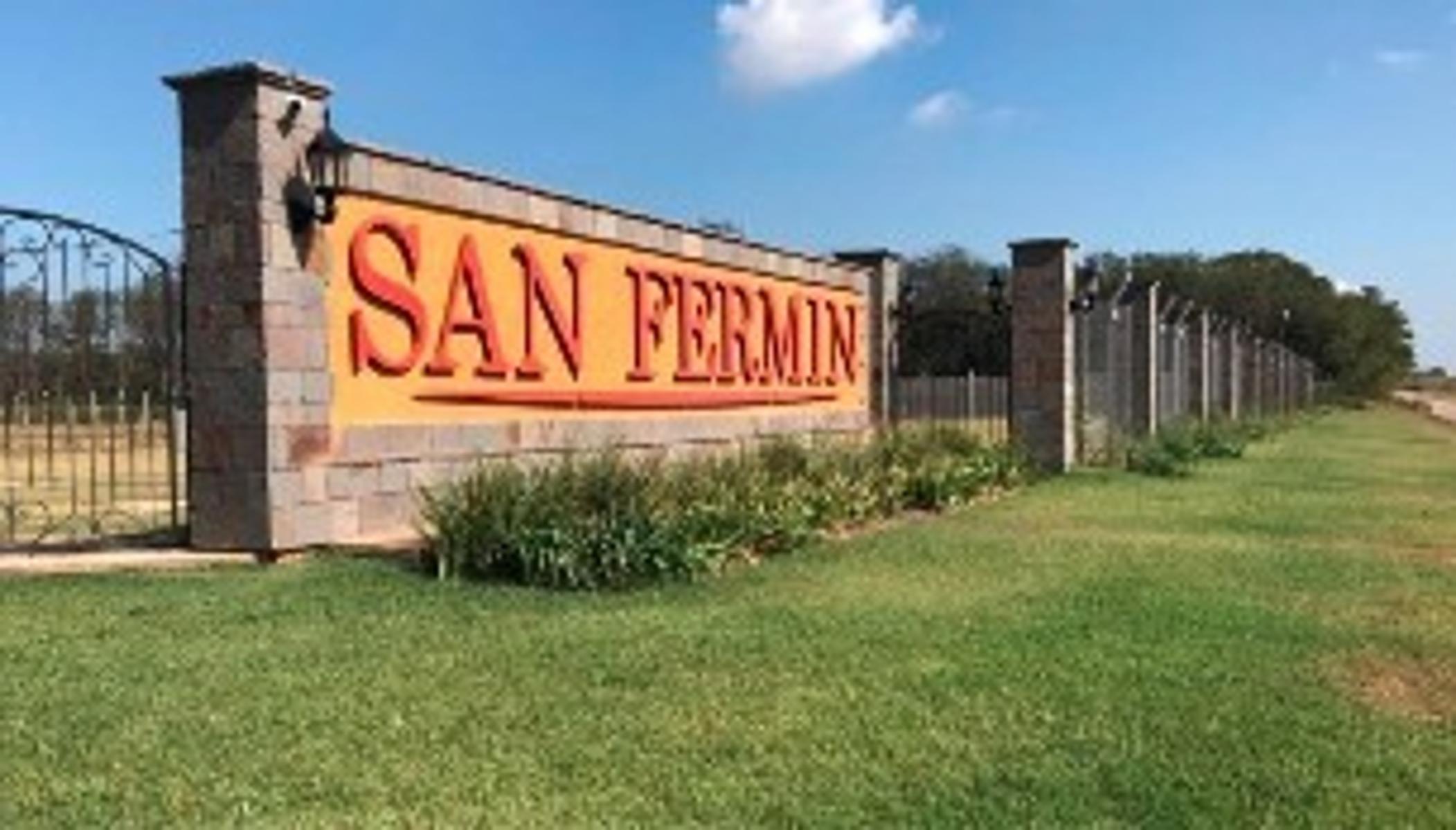 VENTA LOTE EN CONDOMIO SAN FERMIN