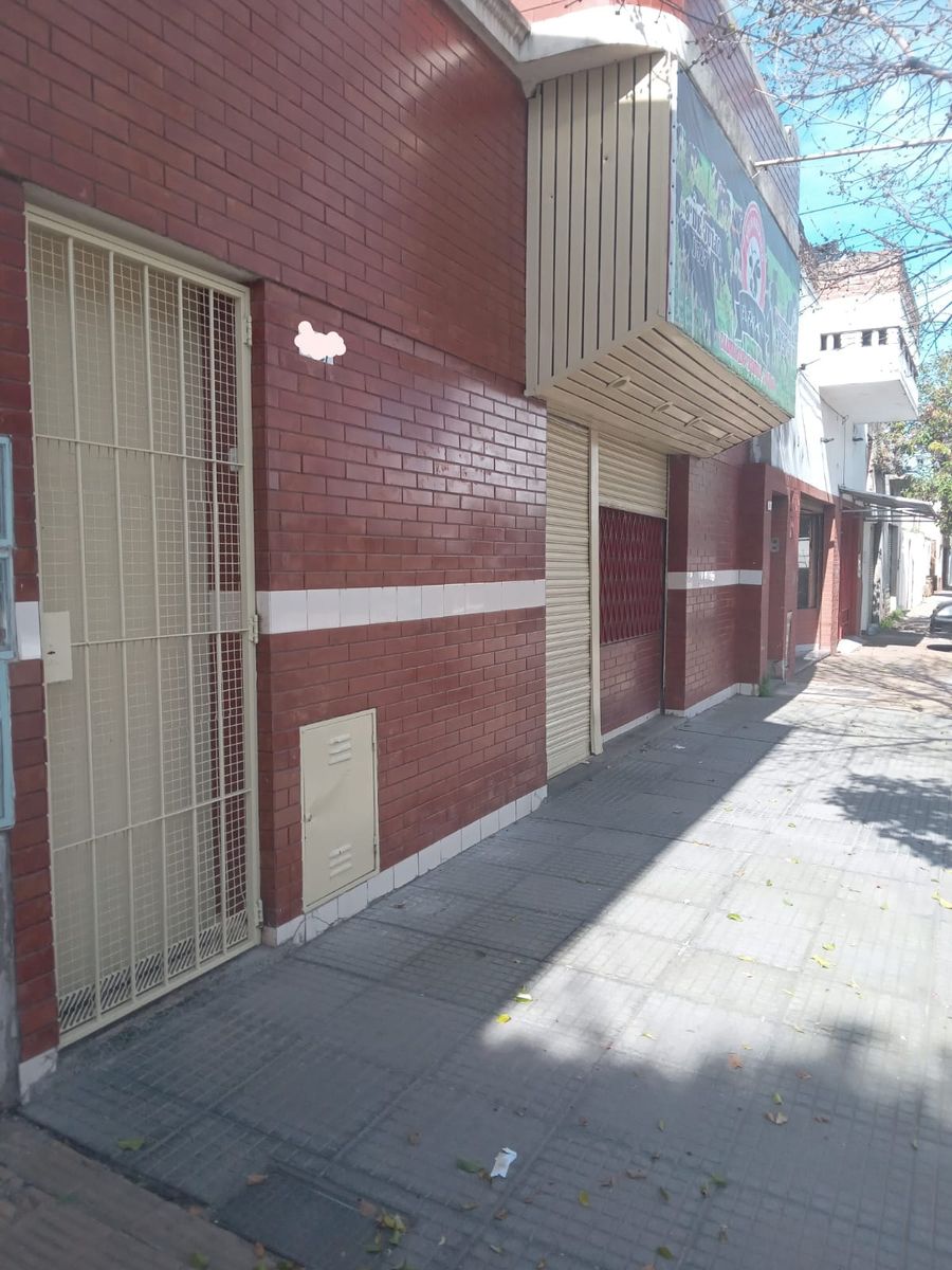 Excelente Alquiler para emprendedores, Local (carniceria totalmente equida) mas vivienda