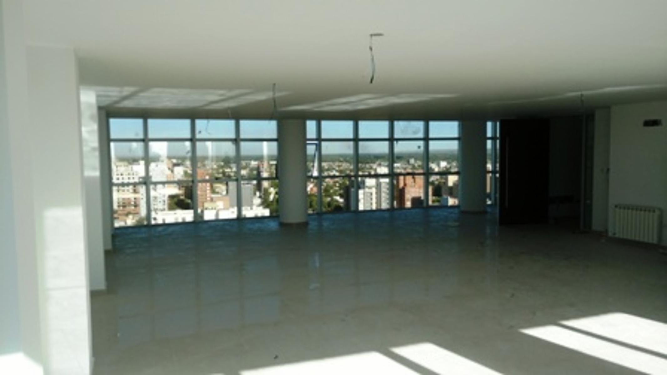 En Venta Piso de oficinas 170mts2  Av. Argentina