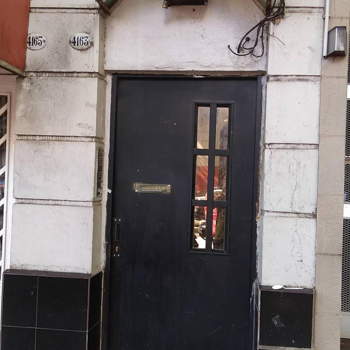 PH 2 Ambientes  con altillo y  patio  a reciclar