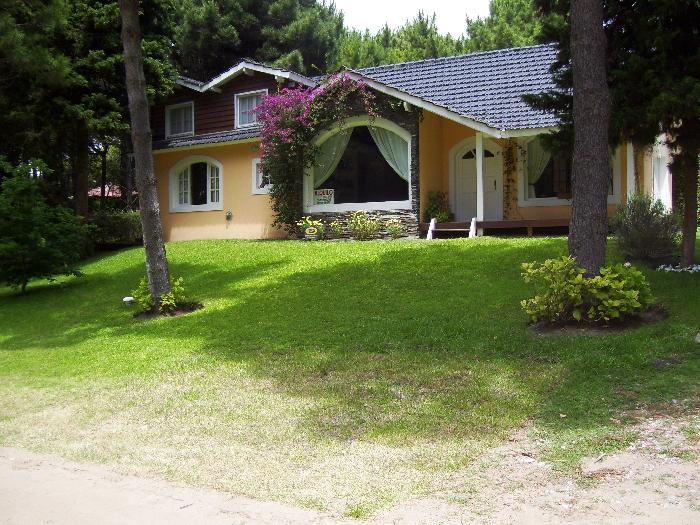 Casa en Alquiler Temporario en Pinamar, Pinamar, Buenos Aires