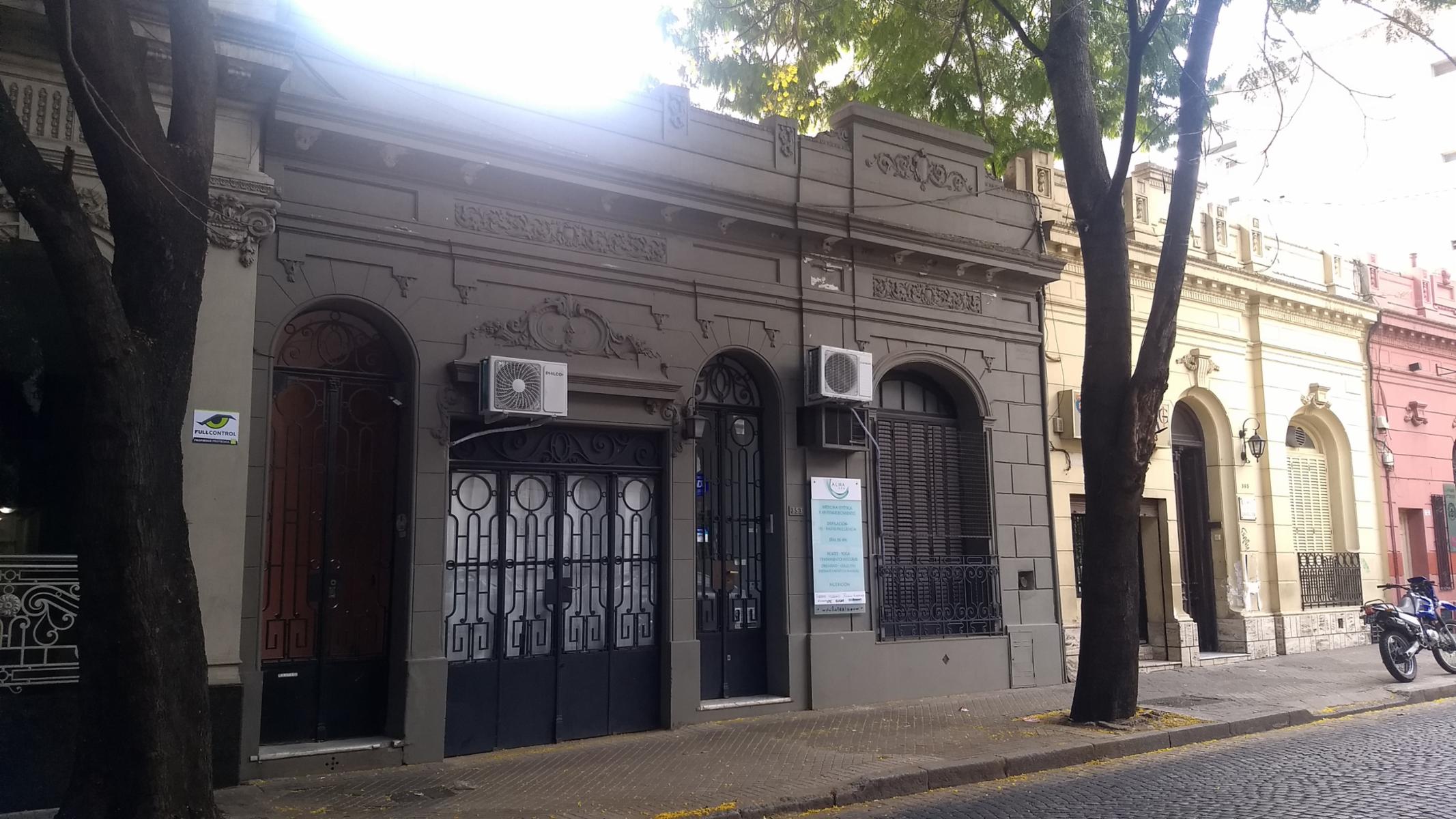 Excelente casas en pasillo