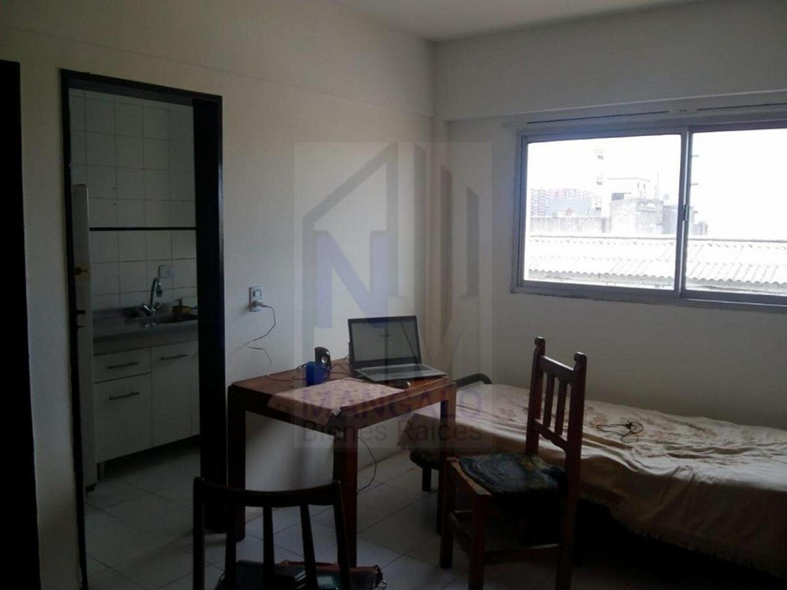 DEPARTAMENTO MONOAMBIENTE CON COCHERA SARANDÍ