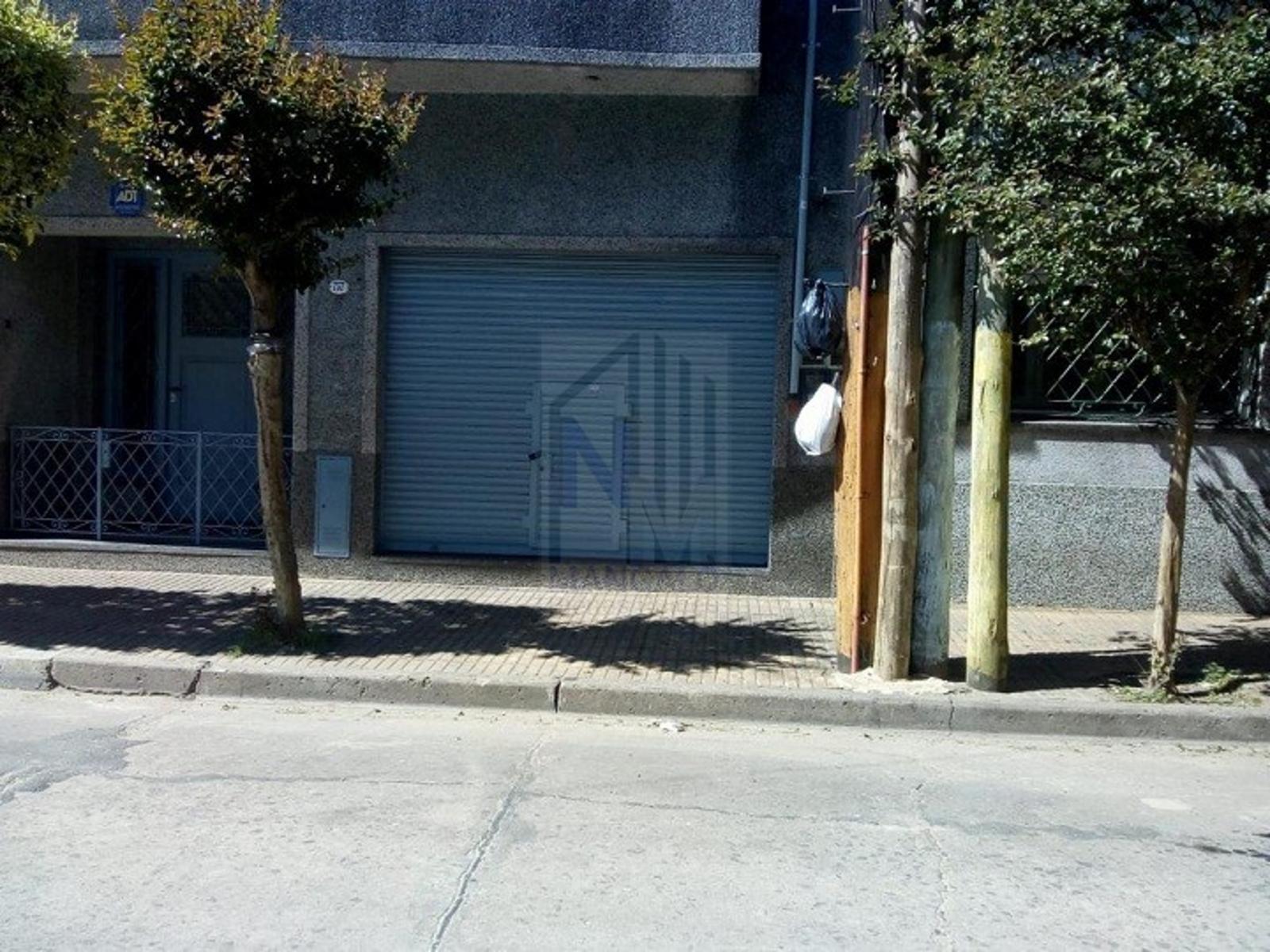 LOCAL EN ALQUILER IDEAL OFICINA O DEPÓSITO BERNAL