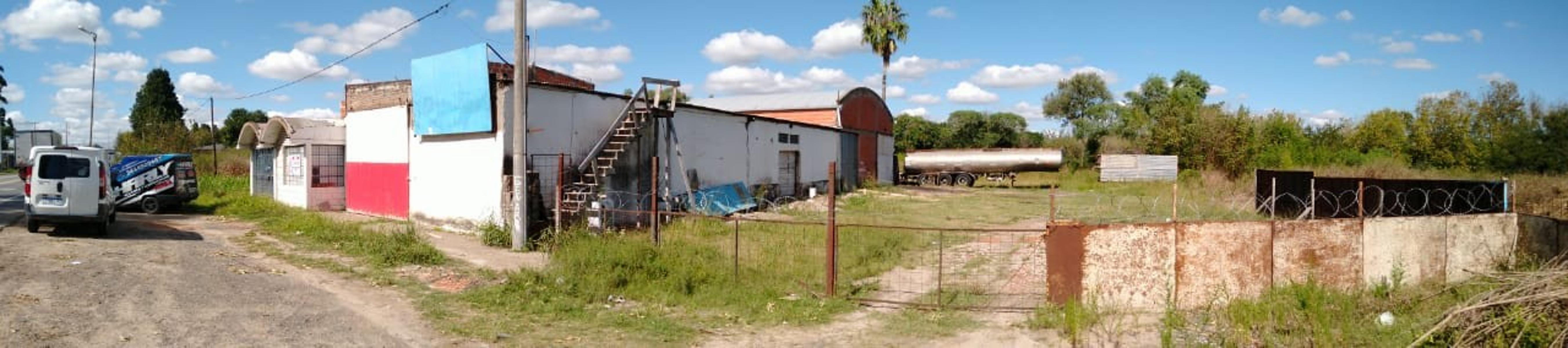 Se vende Galpon Deposito Estacionamiento sobre Avenida 30*100