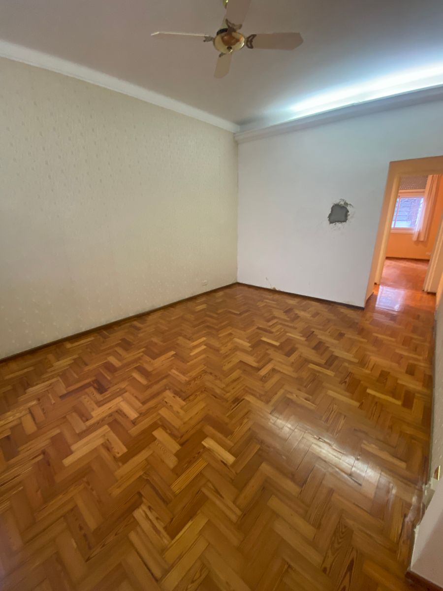 VENTA 2 AMB AL FRENTE COCINA SEPARADA Y BAÑO COMPLETO