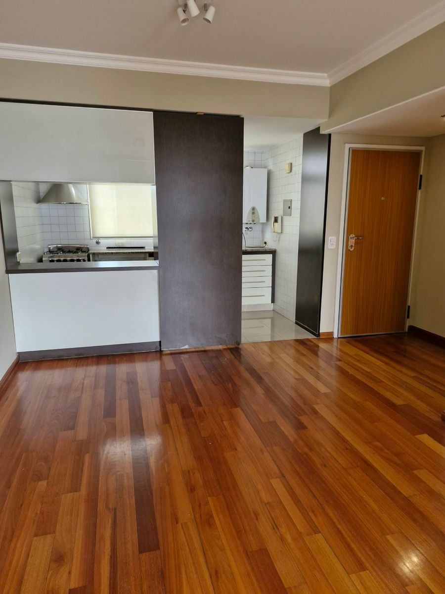 PISO 3 AMB CON BALCON AL FRENTE 2 BAÑOS COMPLETOS - LUMINOS