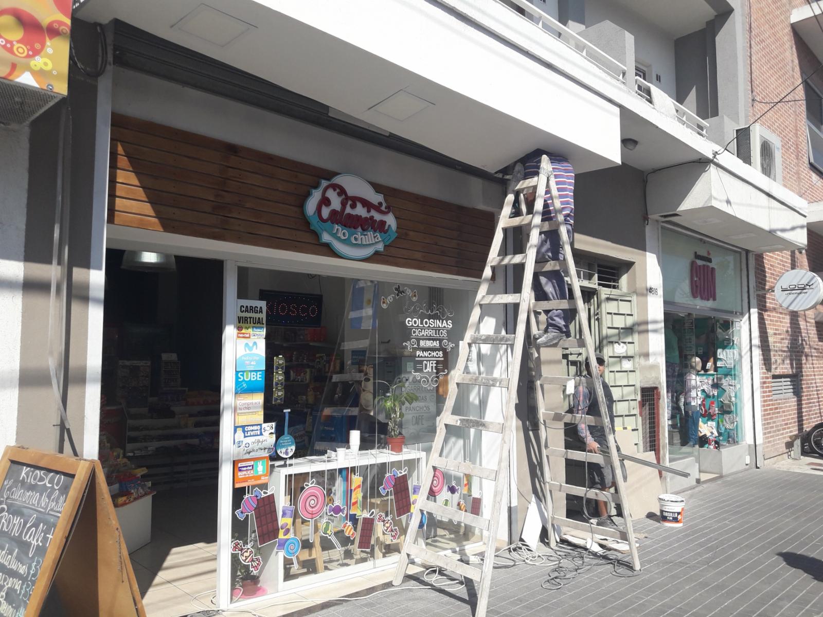 LOCALES COMERCIALES FRENTE A LA ESTACION CASEROS A ESTRENAR CON RENTA INMEDIATA