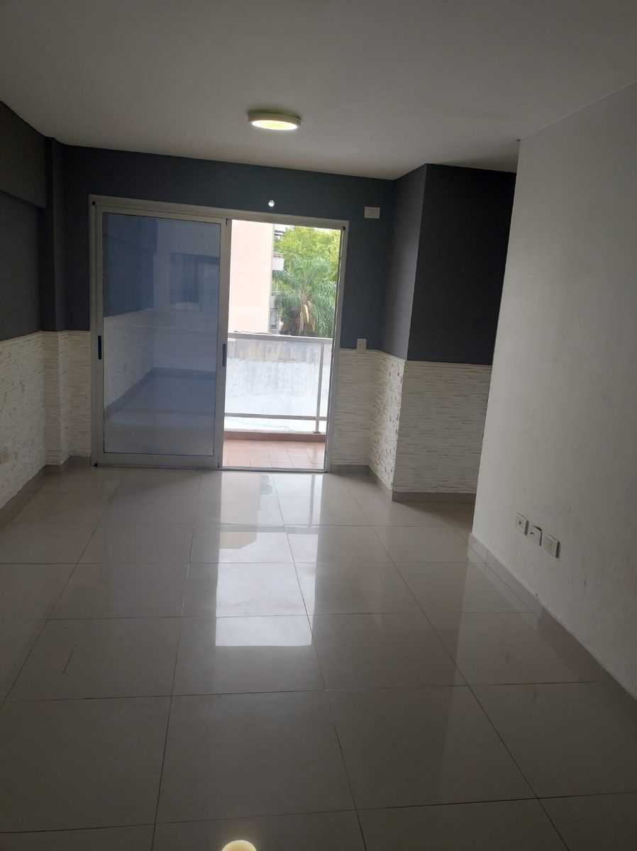 2 ambientes con balcon zona centro