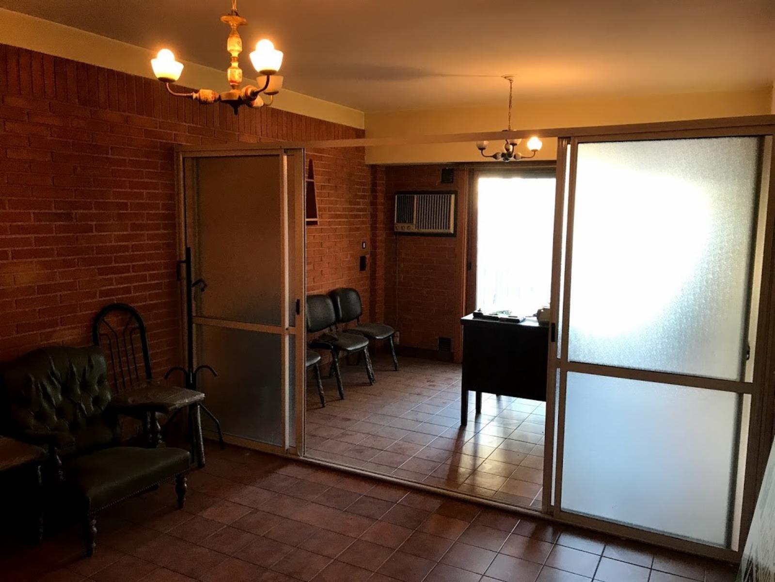 CABILDO  251,  MORON