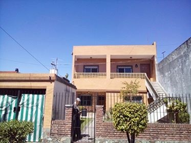 PH 3 AMB. CON COCHERA ,1 PISO X ESCALERA  CON JARDIN VIRREYES. GANDOLFO AL 2800