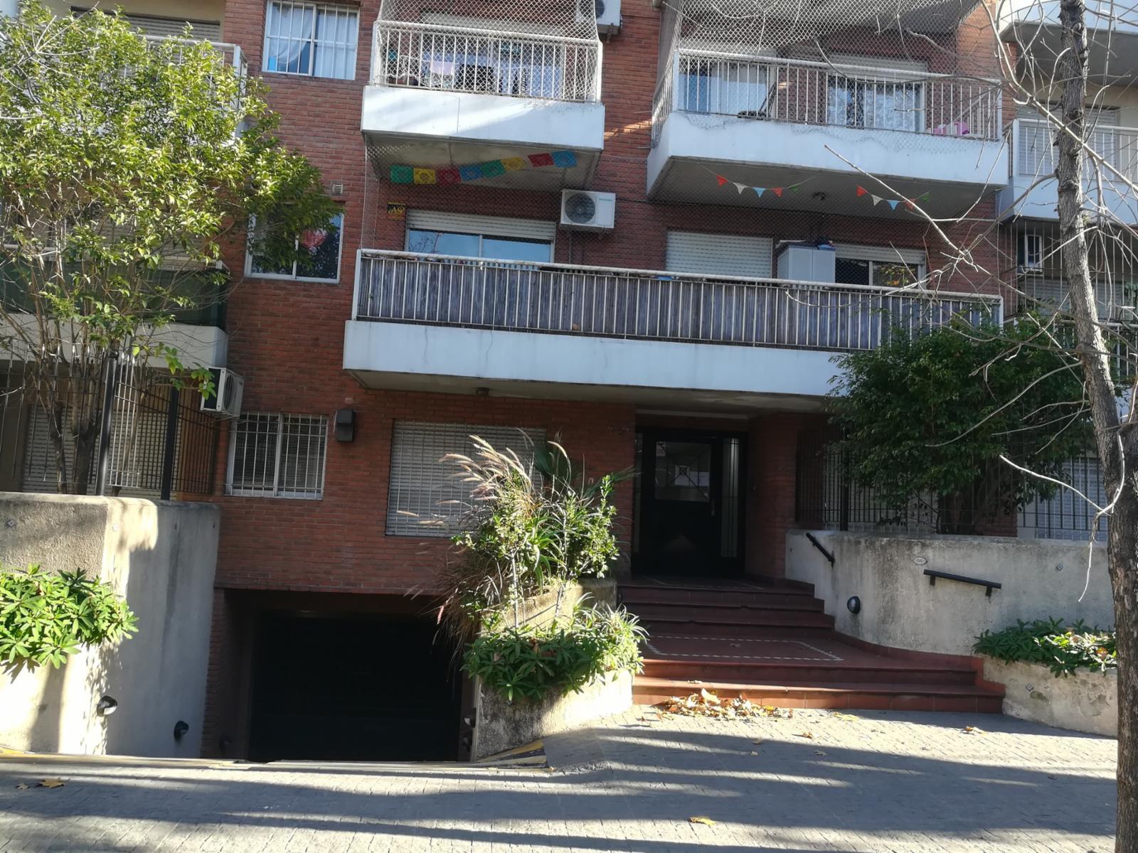 DEPARTAMENTO DE 3 AMB. CON COCHERA CUBIERTA CENTRO DE SAN FERNANDO.PTE PERON 757