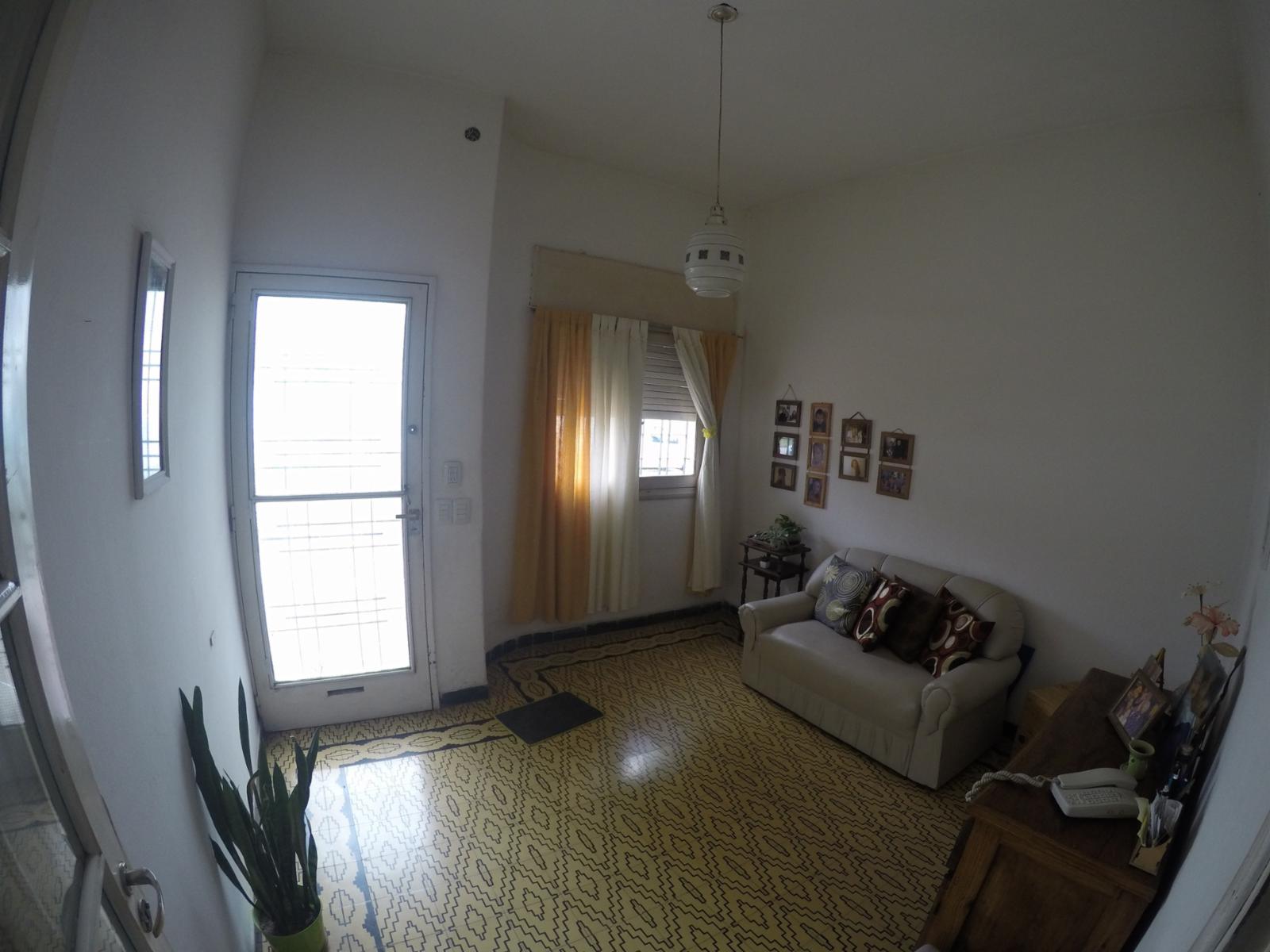 VENDO:  CASA   BANDA NORTE