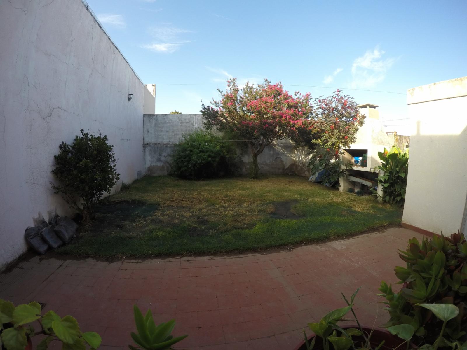 VENDO CASA PRESIDENTE PERON OESTE